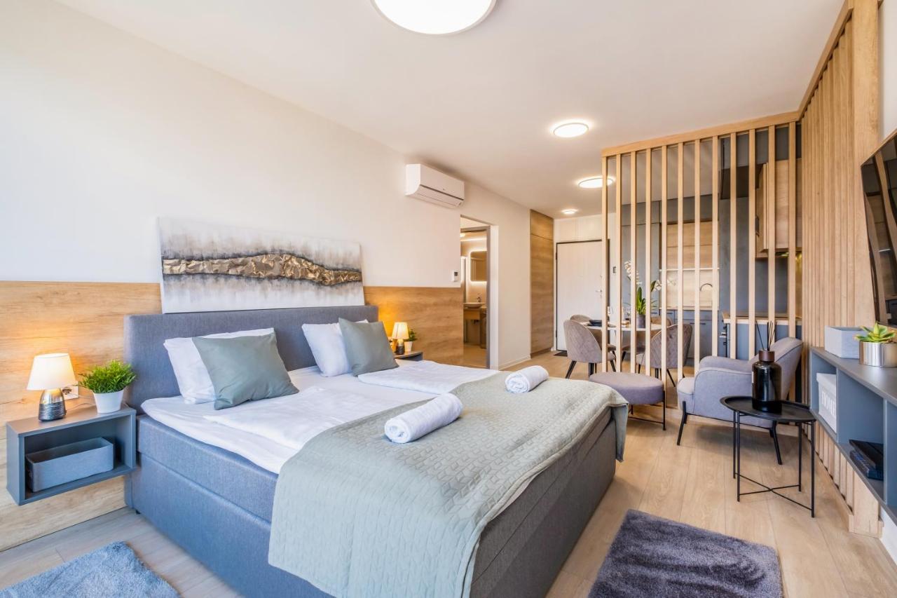 Myflat Coral Premium Suite Siófok Buitenkant foto